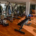 E-hotel Larnaca & 4* Perivolia