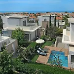 E-hotel Larnaca & Hotel Perivolia
