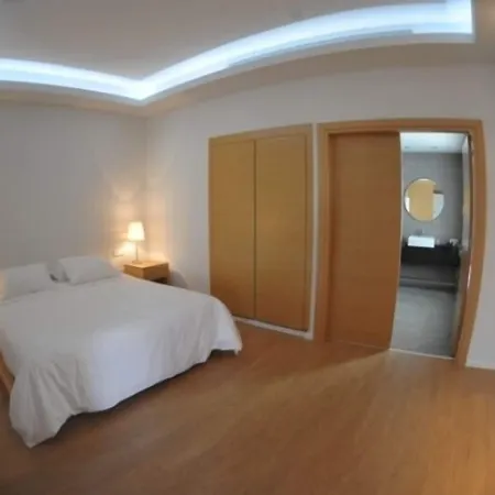 E-hotel Larnaca & Hotell Perivolia