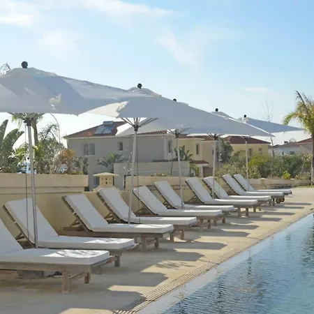 Hotell E-hotel Larnaca & Perivolia