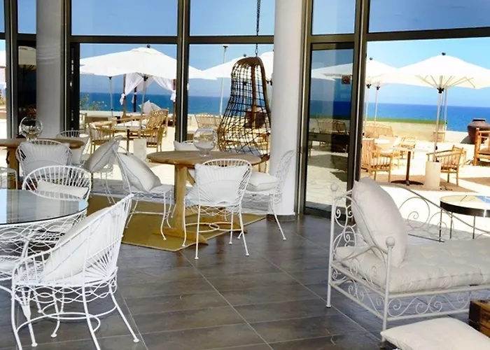 E-hotel Larnaca & Hotel Perivolia