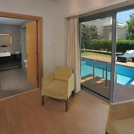 E-hotel Larnaca Resort&spa Hotel Perivolia