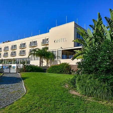E-hotel Larnaca & Hotel 4*