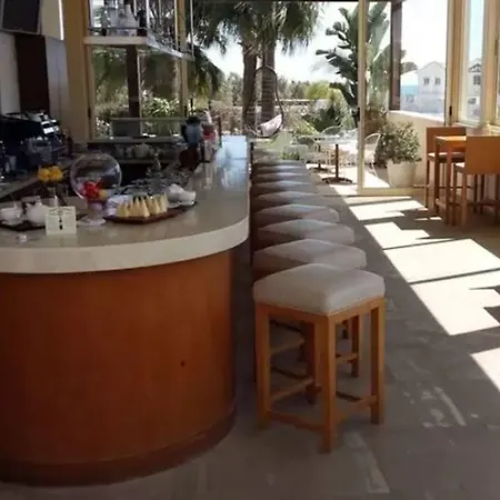 E-hotel Larnaca Resort&spa Perivolia