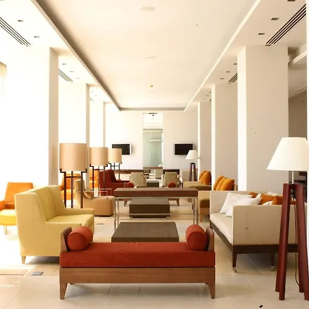 E-hotel Larnaca & 4* Perivolia
