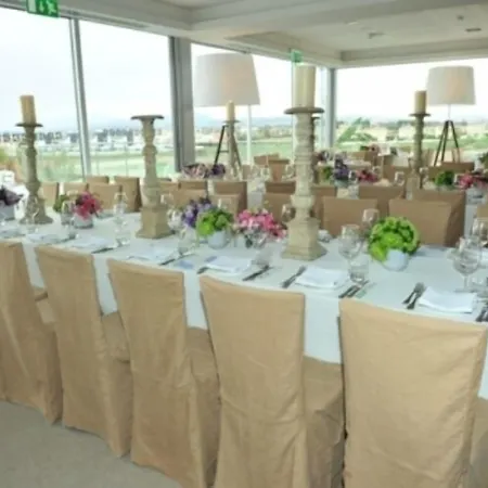 מלון E-hotel Larnaca &