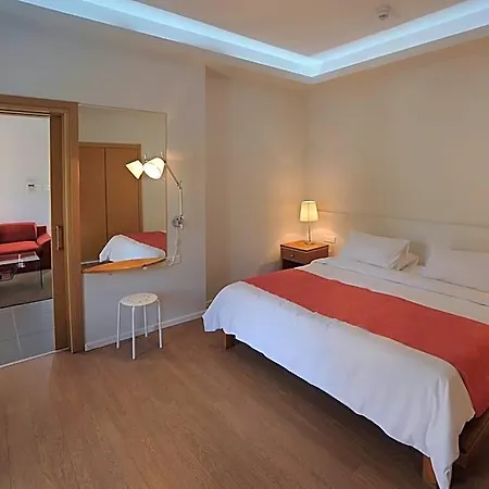 E-hotel Larnaca & Hotel