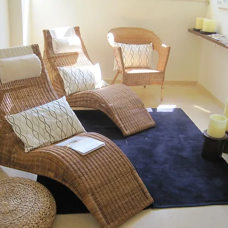 E-hotel Larnaca & 4* Periwolia