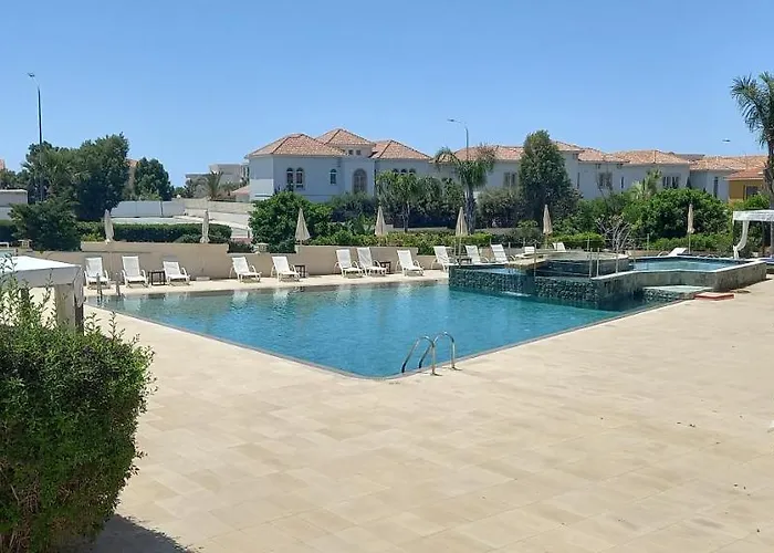 E-hotel Larnaca & Hotel Perivolia