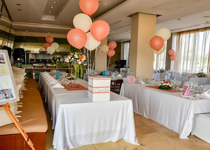 E-hotel Larnaca & Perivolia