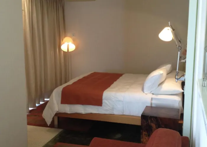 E-hotel Larnaca & Perivolia