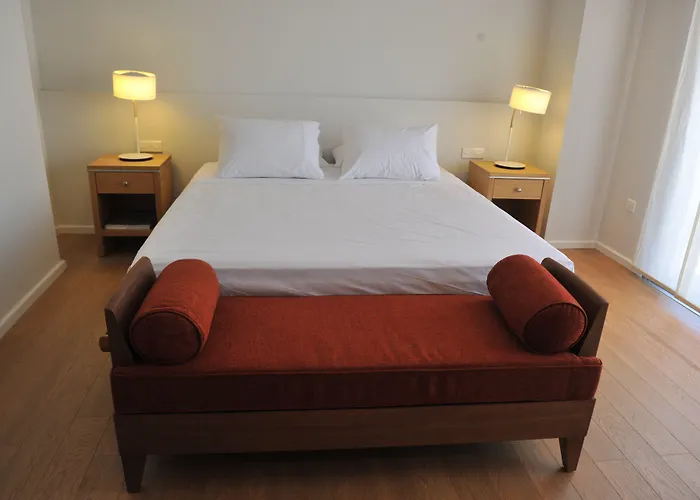 E-hotel Larnaca & 4*
