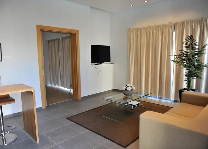 E-hotel Larnaca & Hotel Perivolia