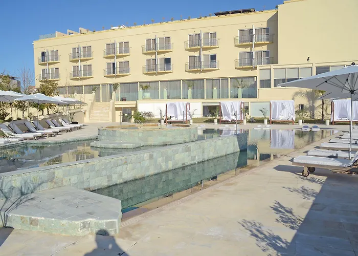 E-hotel Larnaca & Hotel Perivolia